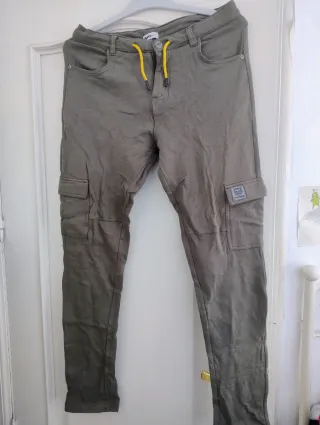 Lote ropa juvenil talla aproximadamente 162 cm