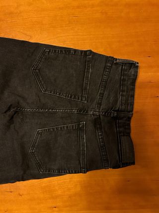 Pantalón vaquero negro Pull&Bear talla 34