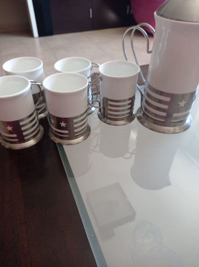Juego de café porcelana y metal