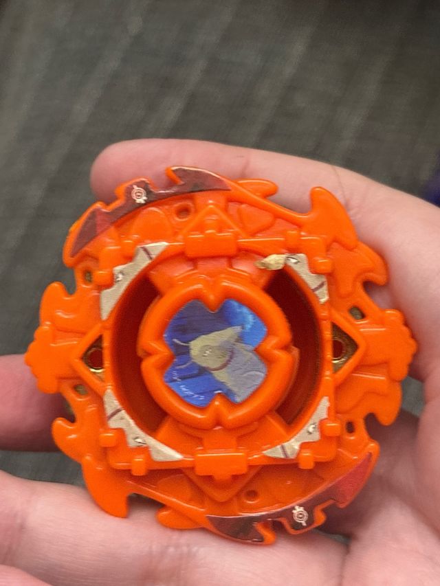 4 Beyblades Originales