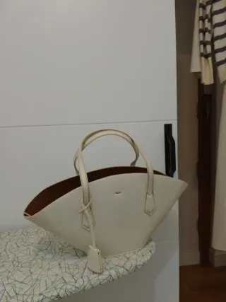 Bolso Zara Capazo Beige/Marrón