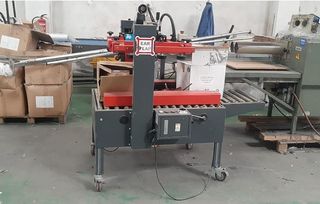 Precintadora de cajas Semiautomática