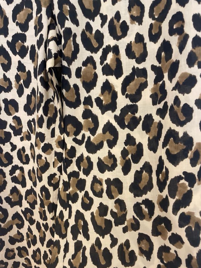 Pantalón Zara estampado leopardo