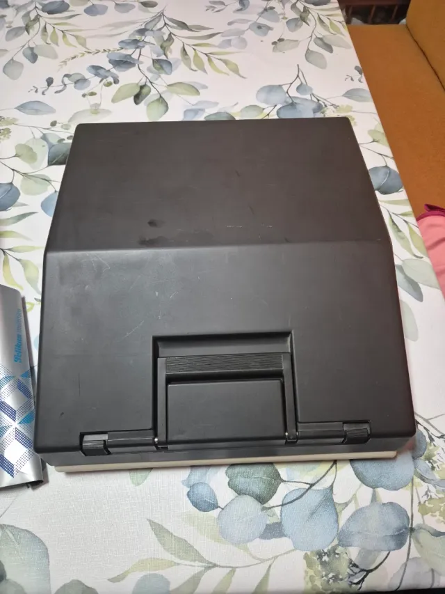 Máquina de escribir Olivetti Lettera 42