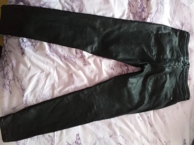 Pantalón Sfera Skinny Reptil Talla 42 Negro