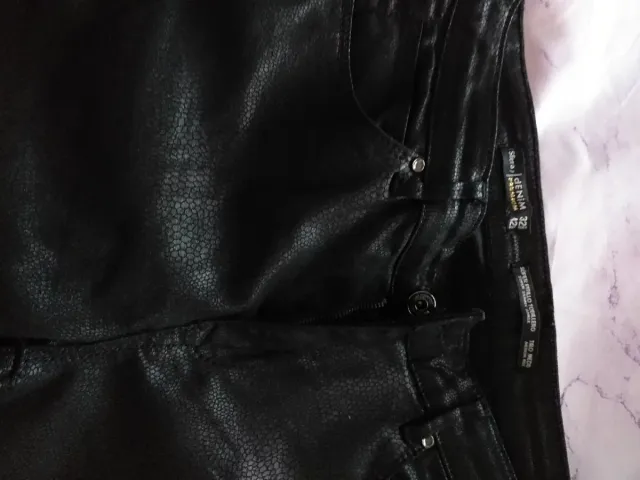 Pantalón Sfera Skinny Reptil Talla 42 Negro