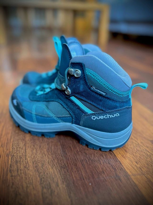 Botas Montaña Quechua MH100 Impermeables