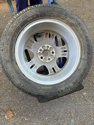 Llanta 18 Range Rover Sport con Neumático