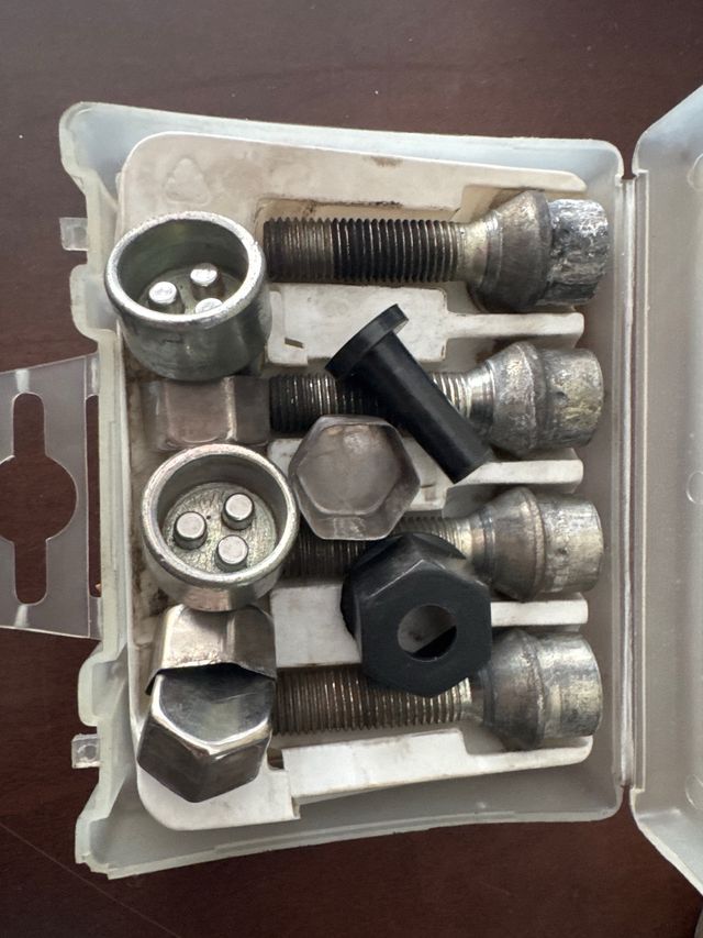 Viti di sicurezza marca acma