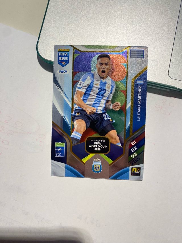 Carta Lautaro Martínez FIFA 365