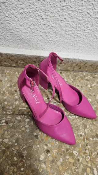 Botas marrones mujer 20€ c/u