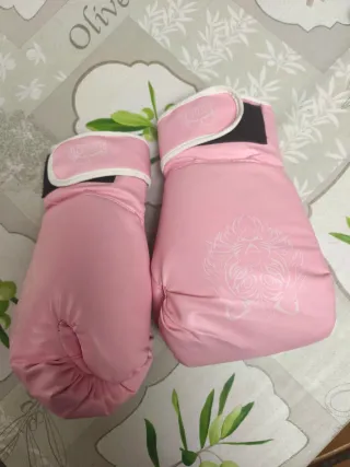 Guantes de boxeo rosas
