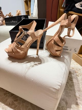 Tacones dorados/rosados talla 37