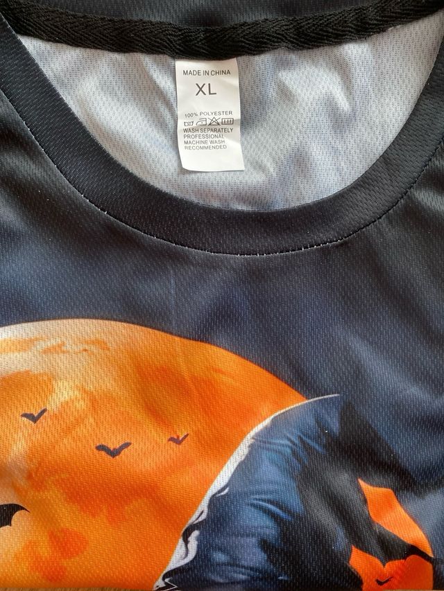 Camiseta Halloween Calavera y Calabazas