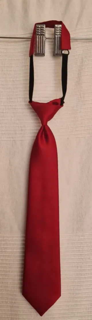 Corbata niño roja