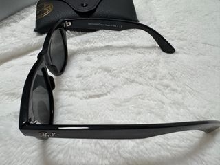 Gafas de sol negras. Nuevas