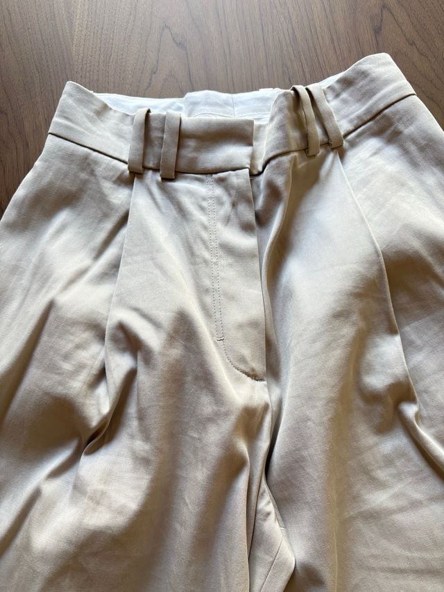 Pantalón COS ancho beige