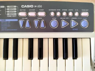 Casio Club modelo M-200. Teclado eléctrico