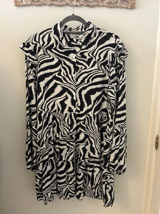 Vestido estampado cebra talla L