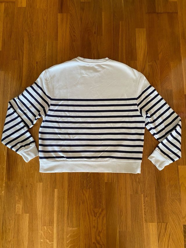 Jersey de rayas azul y blanco