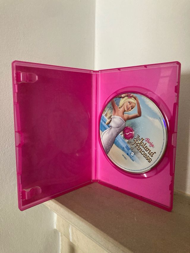 Barbie em a Princesa da Ilha DVD em Castellano