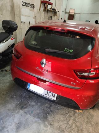 Renault Clio 2015 (ÚNICO PROPIETARIO)