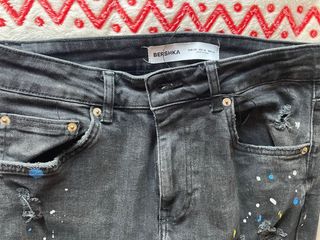 Pantalón Bershka Negro Talla M con Pintura Multico