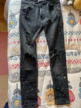 Pantalón Bershka Negro Talla M con Pintura Multico