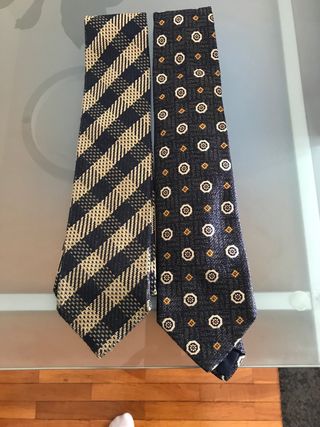 Corbatas allan brooks