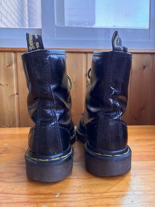 Botas Dr. Martens Negras Charol
