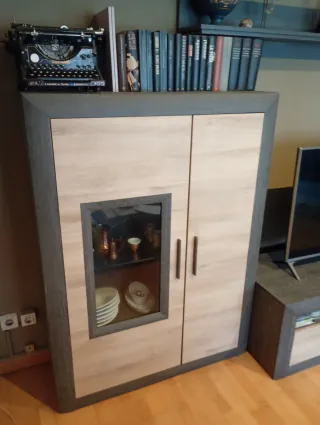 Mueble salón completo TV y vitrina