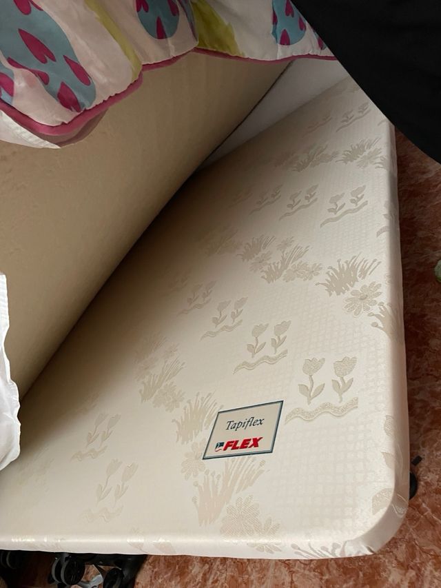 Somier Tapiflex casi nuevo cama 150