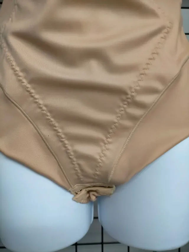 Body Warners Beige Talla 100C