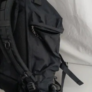 Mochila Amazon Basics 55L Negra