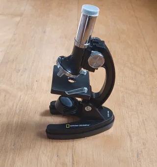 Microscopio National Geographic
