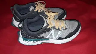 New Balance Bambas Negras y Grises