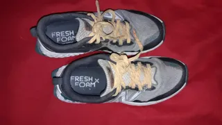 New Balance Bambas Negras y Grises