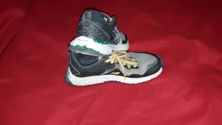 New Balance Bambas Negras y Grises