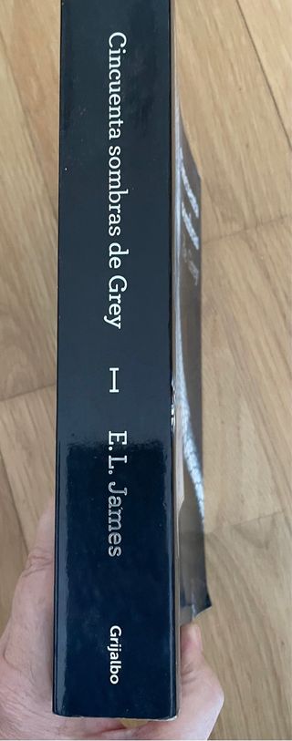 CINCUENTA SOMBRAS DE GREY