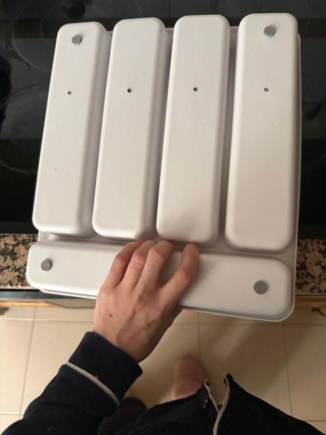 Organizzatore per posate in plastica e silicone