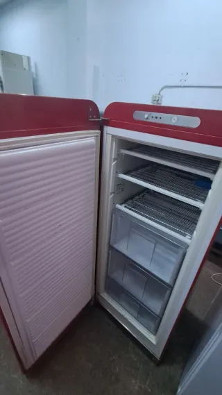 Congelador  smeg Rojo Vintage