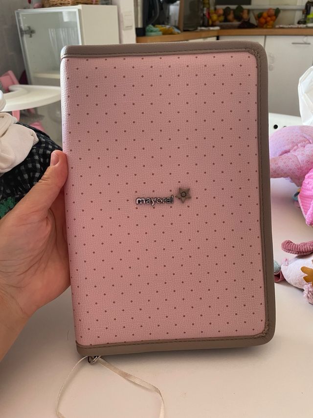 Portadocumentos bebé Mayoral rosa lunares