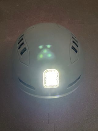 Casco bici/patinete con luz OLSSON
