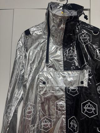 Cortavientos Hexagon Negro/Plateado