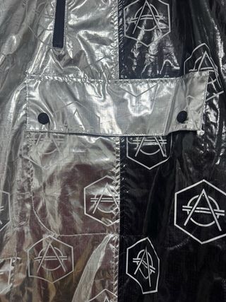 Cortavientos Hexagon Negro/Plateado