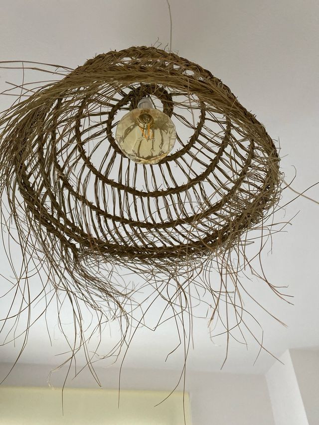 Pantalla lámpara ratán tejida