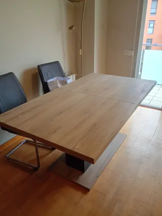 Mesa de comedor extensible de madera