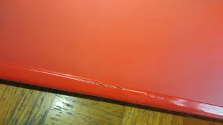 Coppia mensole rosse e gialle