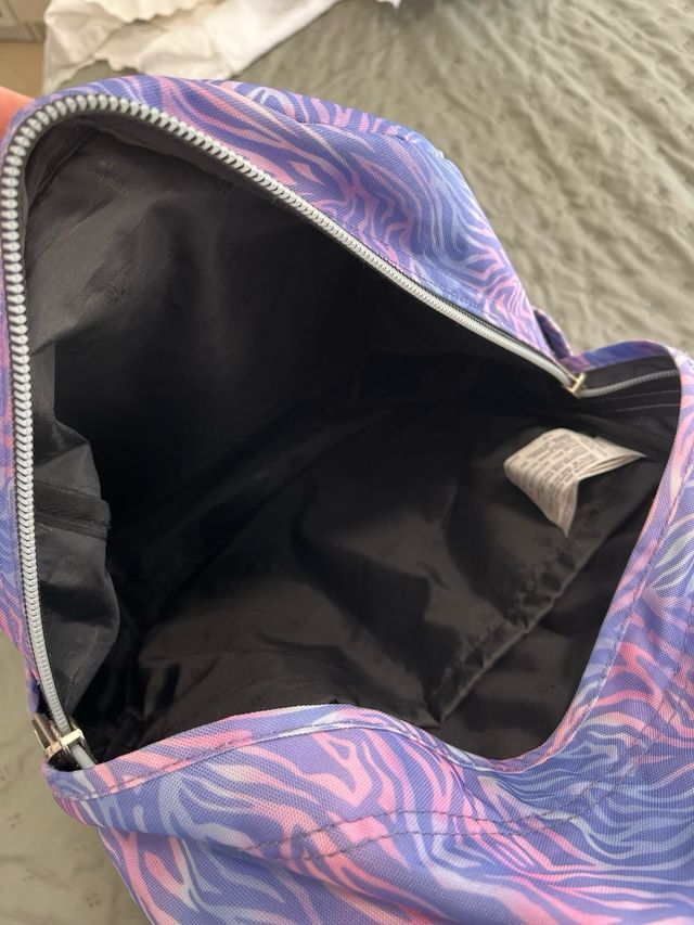 Mochila y estuche escolar TOTO