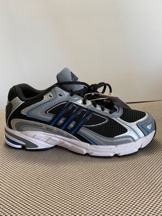 Zapatillas deportivas Adidas nuevas